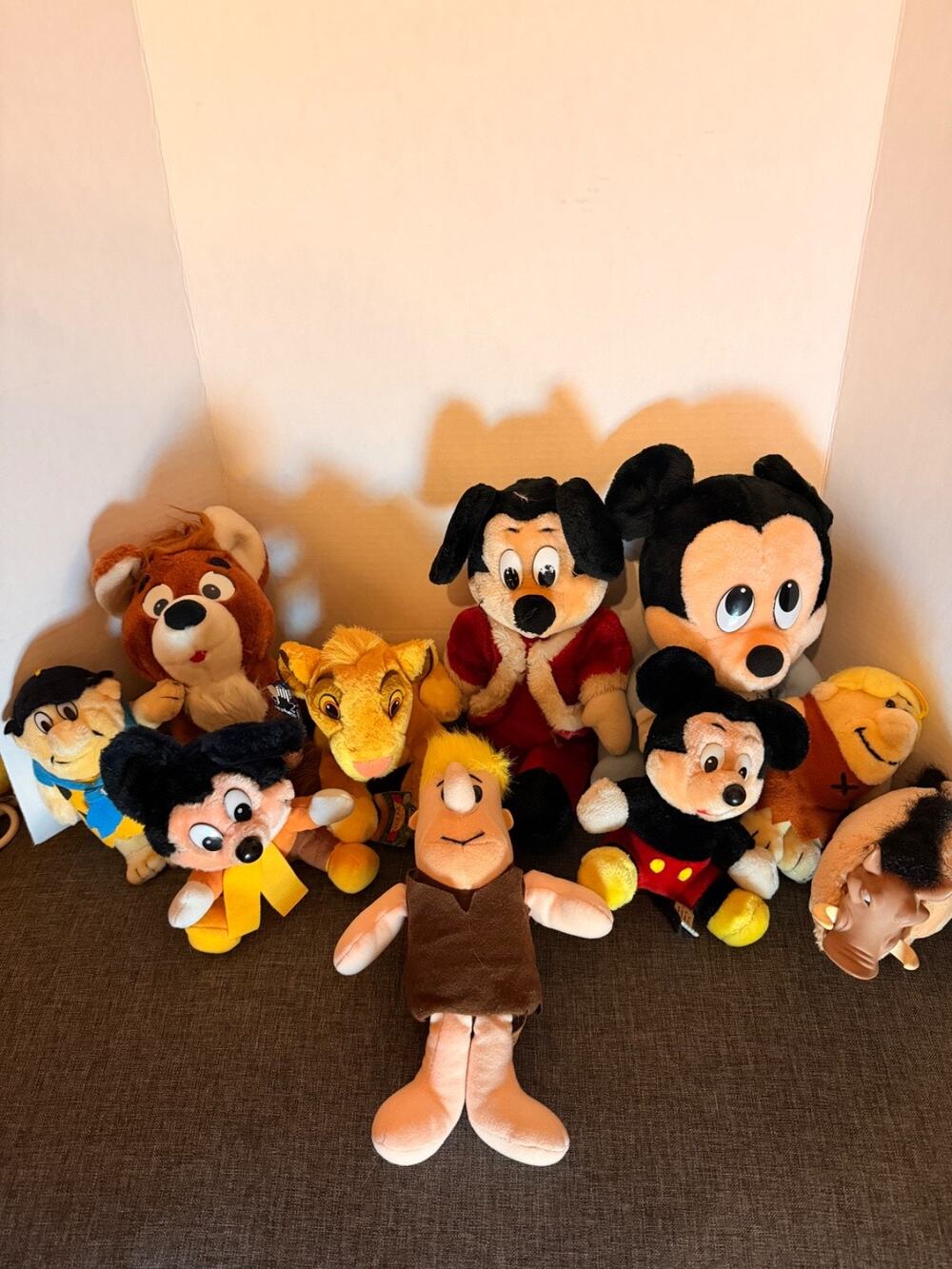 Vtg 1980s and 90โs Disney and Cartoon LION KING, MICKEY, FLINT-STONES, MORE